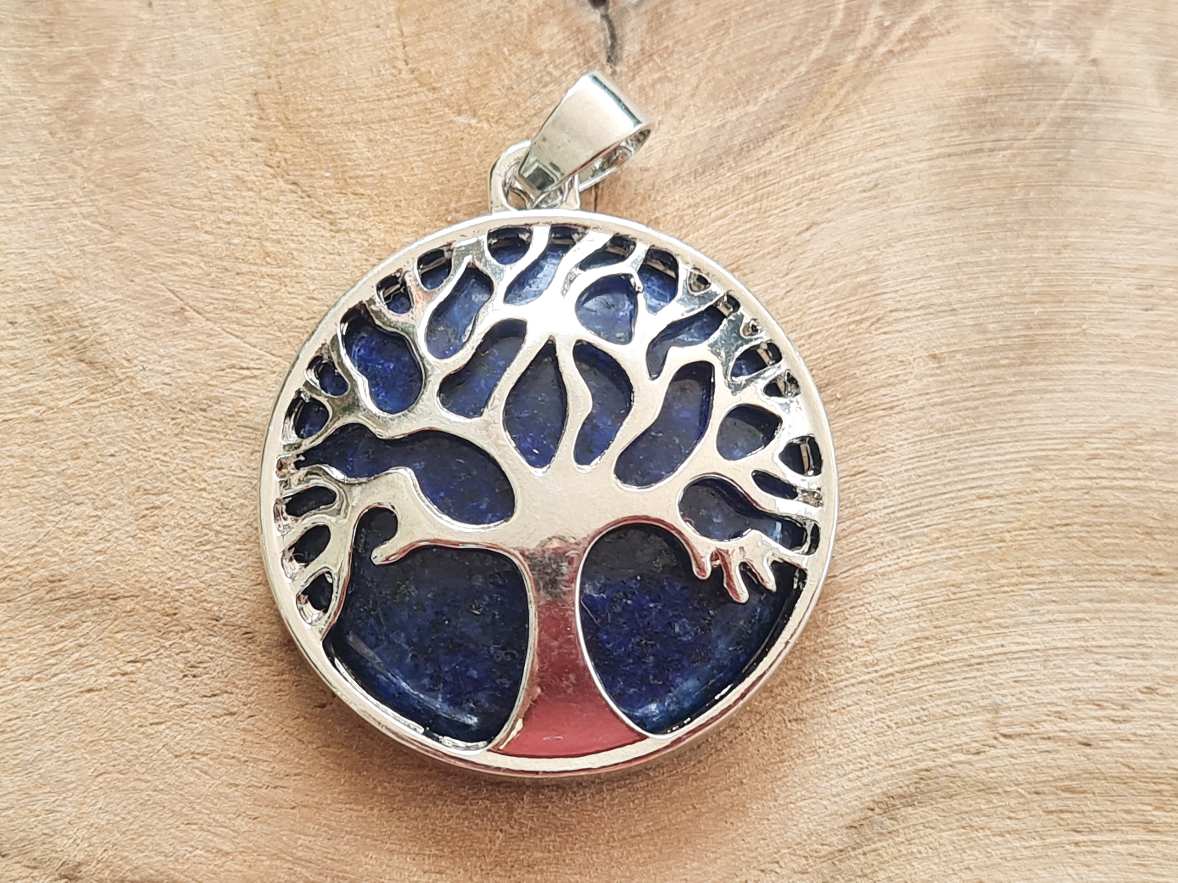 Pendentif en pierre naturelle lapis-lazuli et arbre de vie