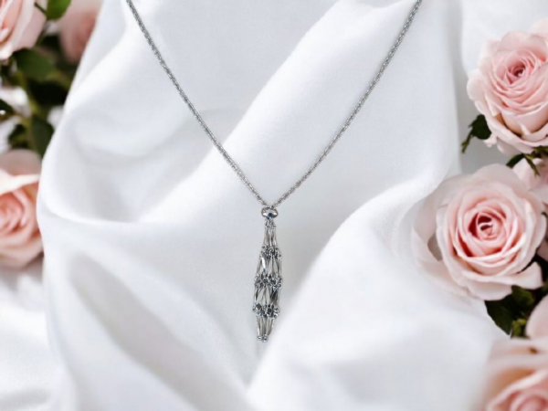 collier cage pour pierres 