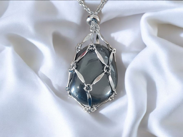collier cage pour pierres 