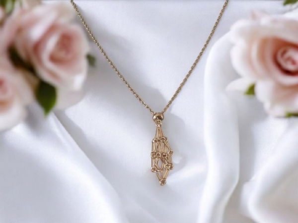 collier cage pour pierres