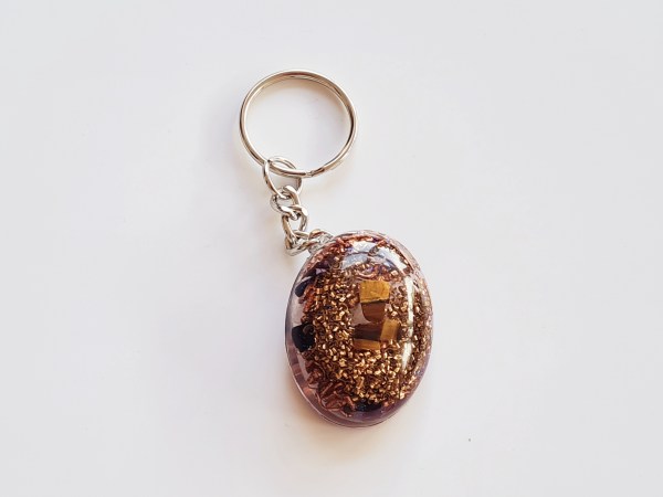 Des portes clés en pierres naturelles en ambre à la fois décoratifs et pour  votre bien-être (lithothérapie) avec des pierres naturelles d'ambre